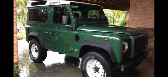LAND ROVER DEFENDER 2.5 90 SW TETO RIGIDO 4X4 TURBO INTERCOOLER DIESEL 2P MANUAL